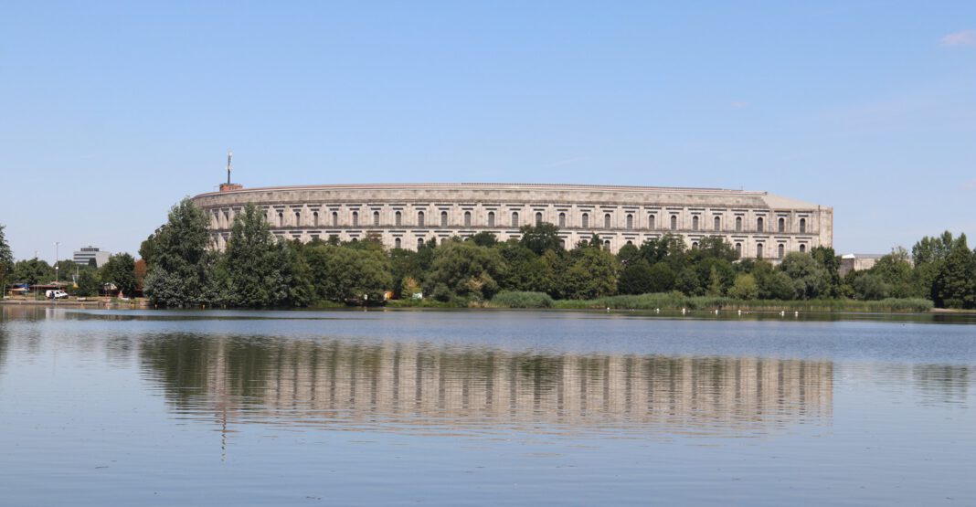 Bachs Goldberg-Variationen in Orchesterfassung: JCOM gastiert in der Kongresshalle Nürnberg