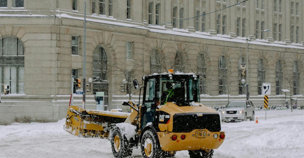 Starker Schneefall: Präsenzunterricht in Erlangen am Montag abgesagt