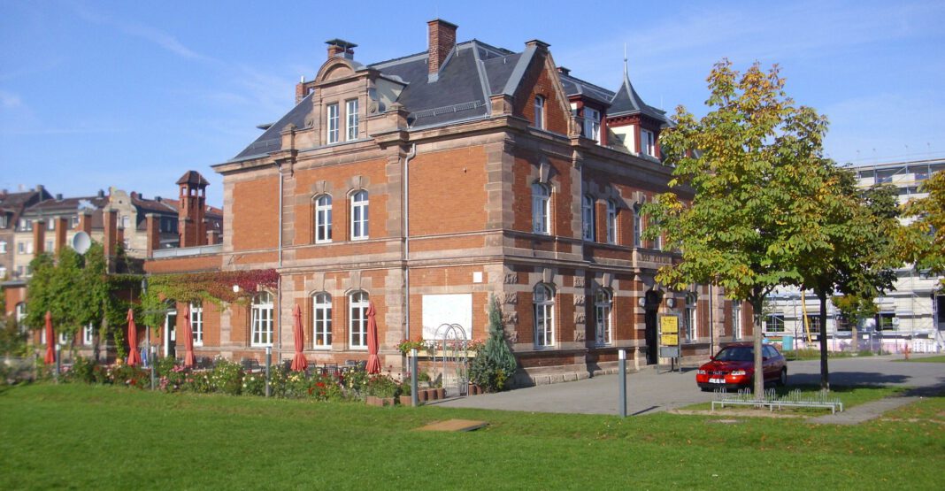 Winterfest St. Leonhard und Schweinau feiert Premiere in der Villa Leon am 5. Dezember Winterfest St. Leonhard und Schweinau feiert Premiere in der Villa Leon am 5. Dezember